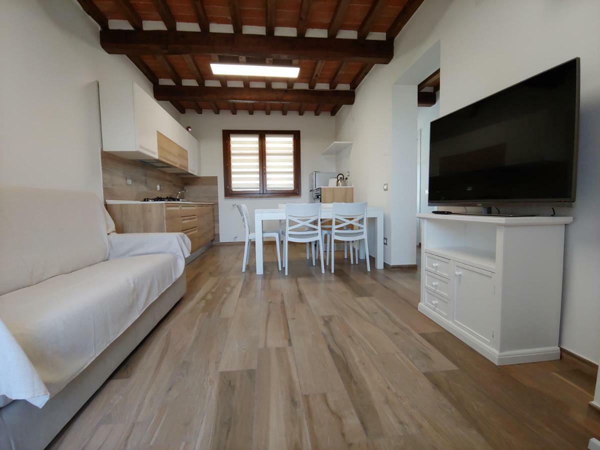 I Tre Casali Apartment โวลแตร์รา ภายนอก รูปภาพ